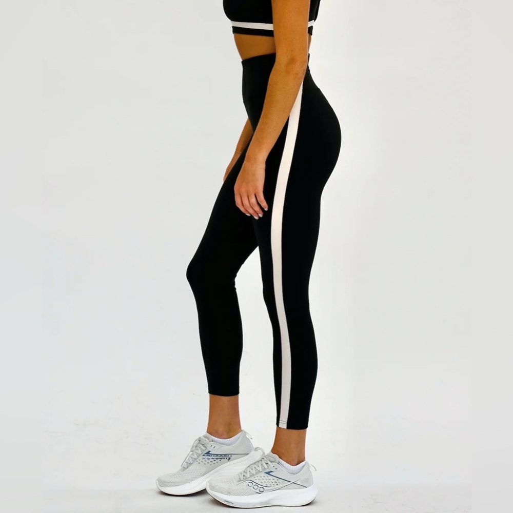 Seaav Sculpt Legging, Size M, NWT